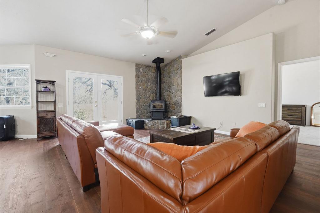 19890 Perimeter Road Grass Valley, CA 95949 - Photo 17 of 95