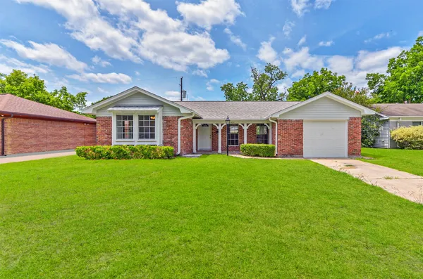 $2,000 | 9631 Bundy Lane, Houston, TX 77080