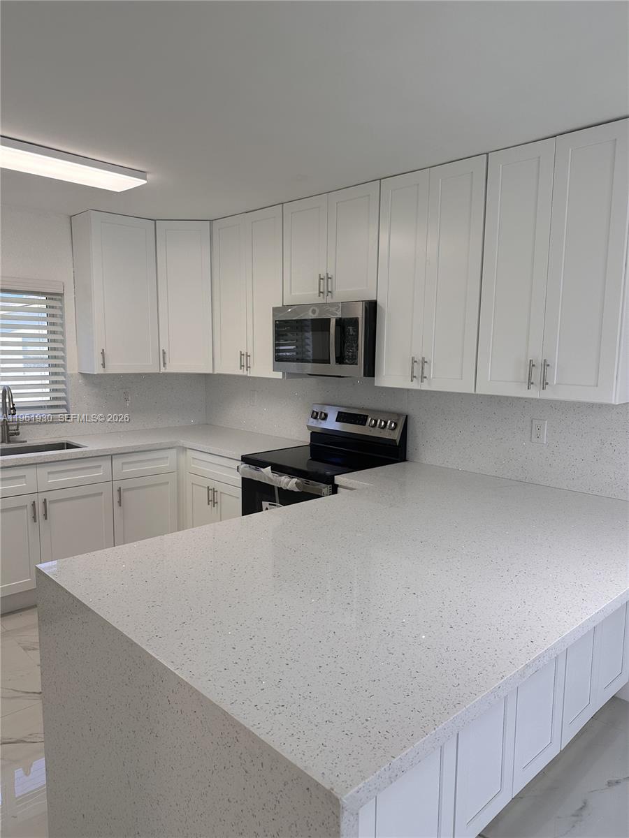 6591 Southwest 46th Street, Unit 2 Davie, FL 33314 - Photo 4 of 25