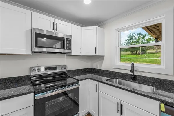 $265,000 | 5424 Highway 21, Jonesville, NC 28642