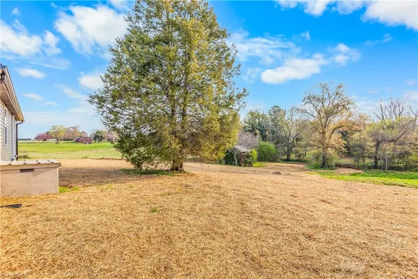 $265,000 | 5424 Highway 21, Jonesville, NC 28642