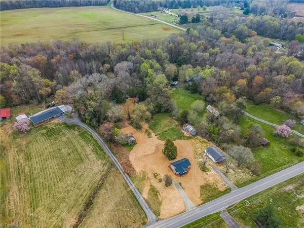 $265,000 | 5424 Highway 21, Jonesville, NC 28642