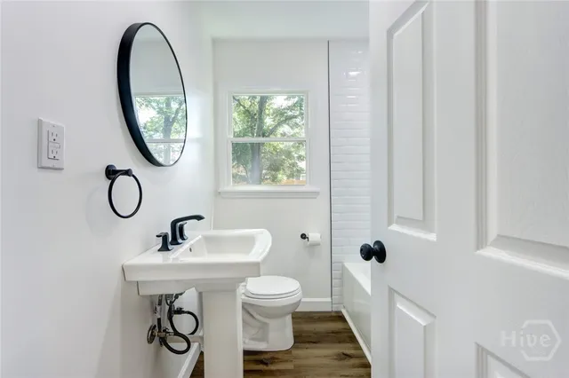 $289,000 | 1403 East 40th Street, Savannah, GA 31404