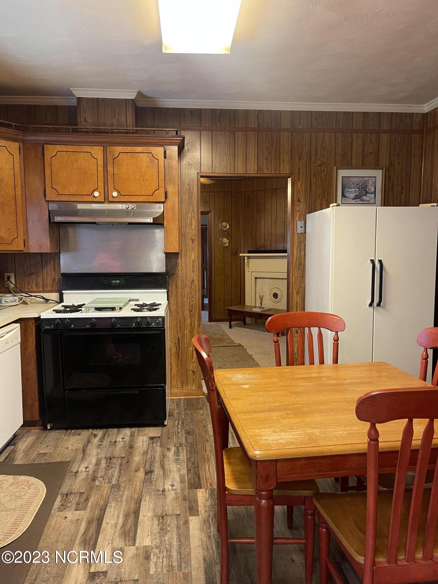 38 Sixth Avenue Rockingham, NC 28379 - Photo 12 of 26 141AB7FD-4901-41A6-BDCE-89DF293D3620