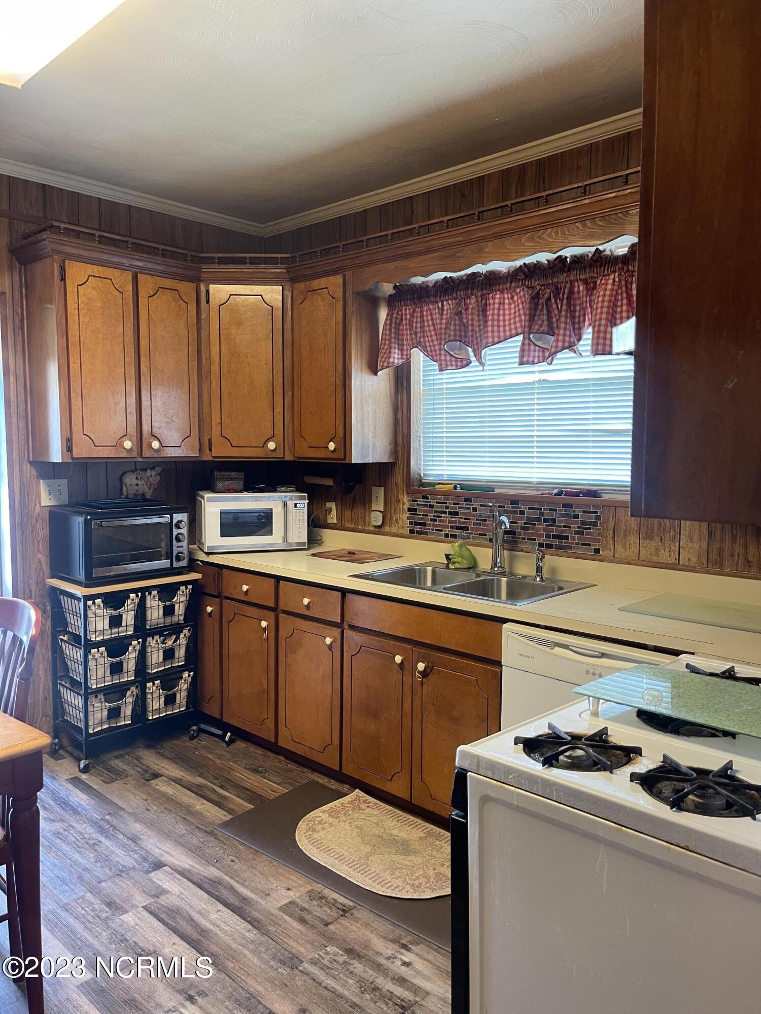 38 Sixth Avenue Rockingham, NC 28379 - Photo 10 of 26 82CA5704-4D84-460B-ABDD-E7C9E42B23F4
