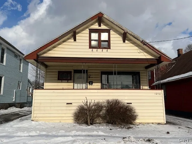$79,900 | 1216 Oak Street, Utica, NY 13502