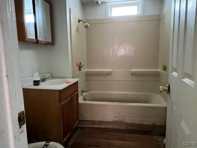 $79,900 | 1216 Oak Street, Utica, NY 13502