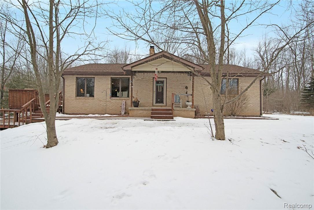 6807 Brophy Road Howell, MI 48855 - Photo 1 of 32 Photo-Mar-06,-4-18-36-PM - Copy.jpg