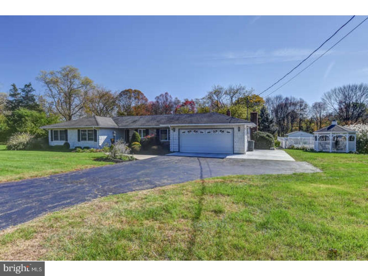 165 Burlington Path Road Cream Ridge, NJ 08514 - Photo 2 of 22