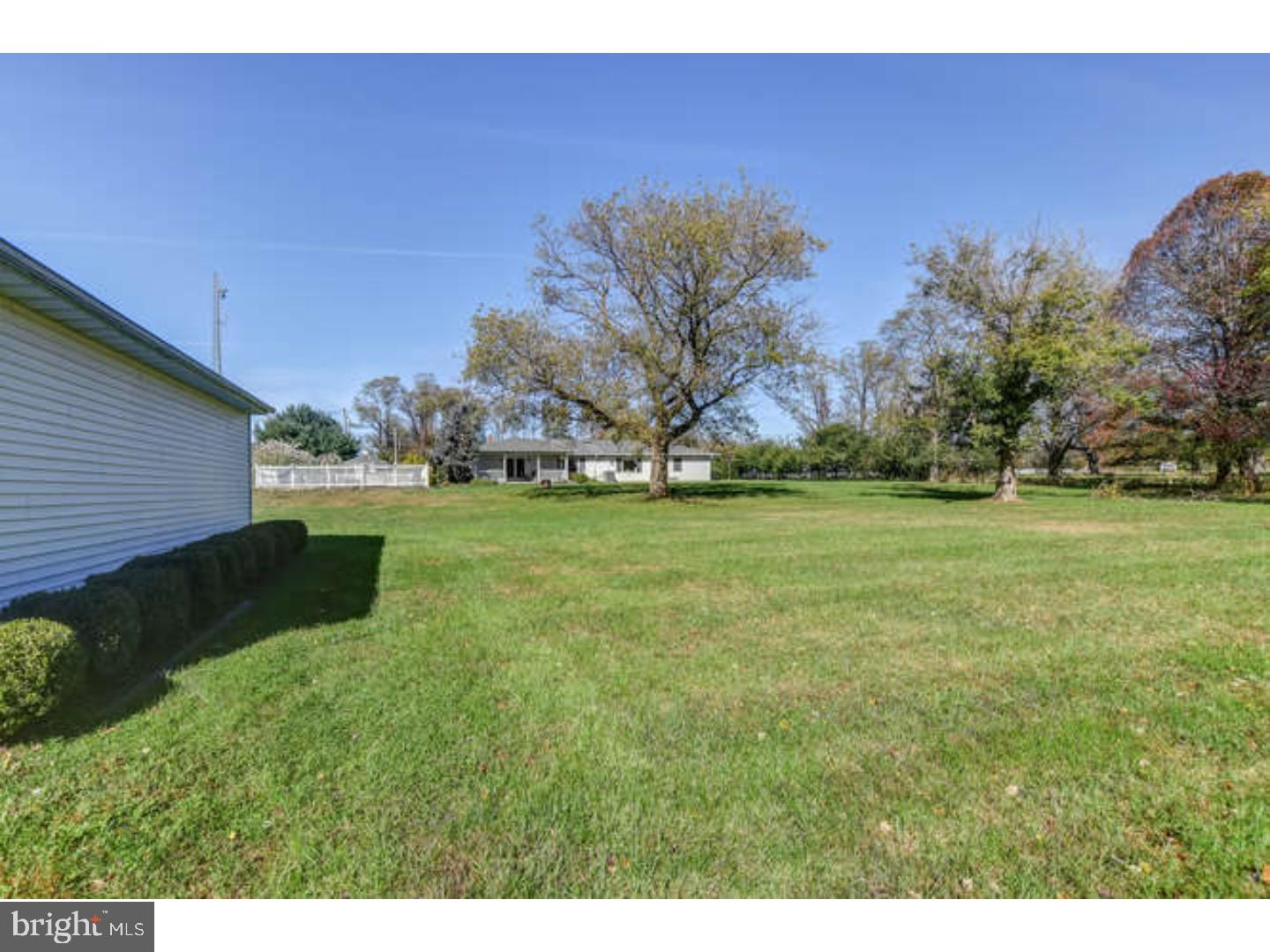 165 Burlington Path Road Cream Ridge, NJ 08514 - Photo 13 of 22