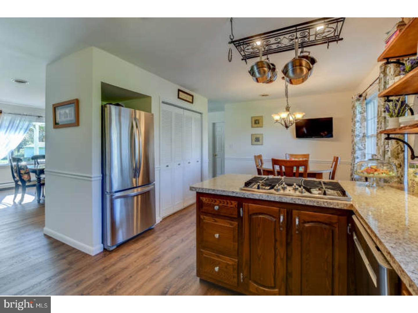 165 Burlington Path Road Cream Ridge, NJ 08514 - Photo 4 of 22