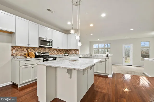 $609,900 | 326 Redbud Lane, Kennett Square, PA 19348