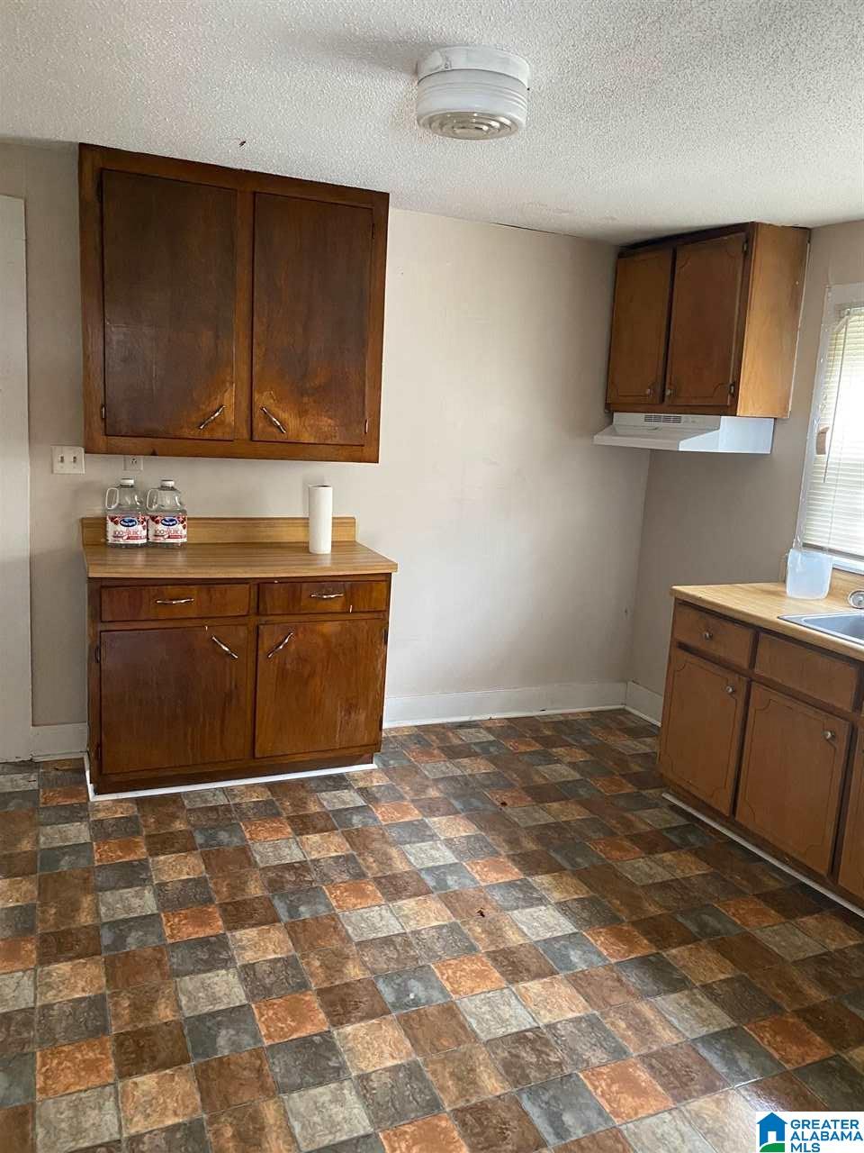 2436 Carlos Avenue Southwest Birmingham, AL 35211 - Photo 9 of 10