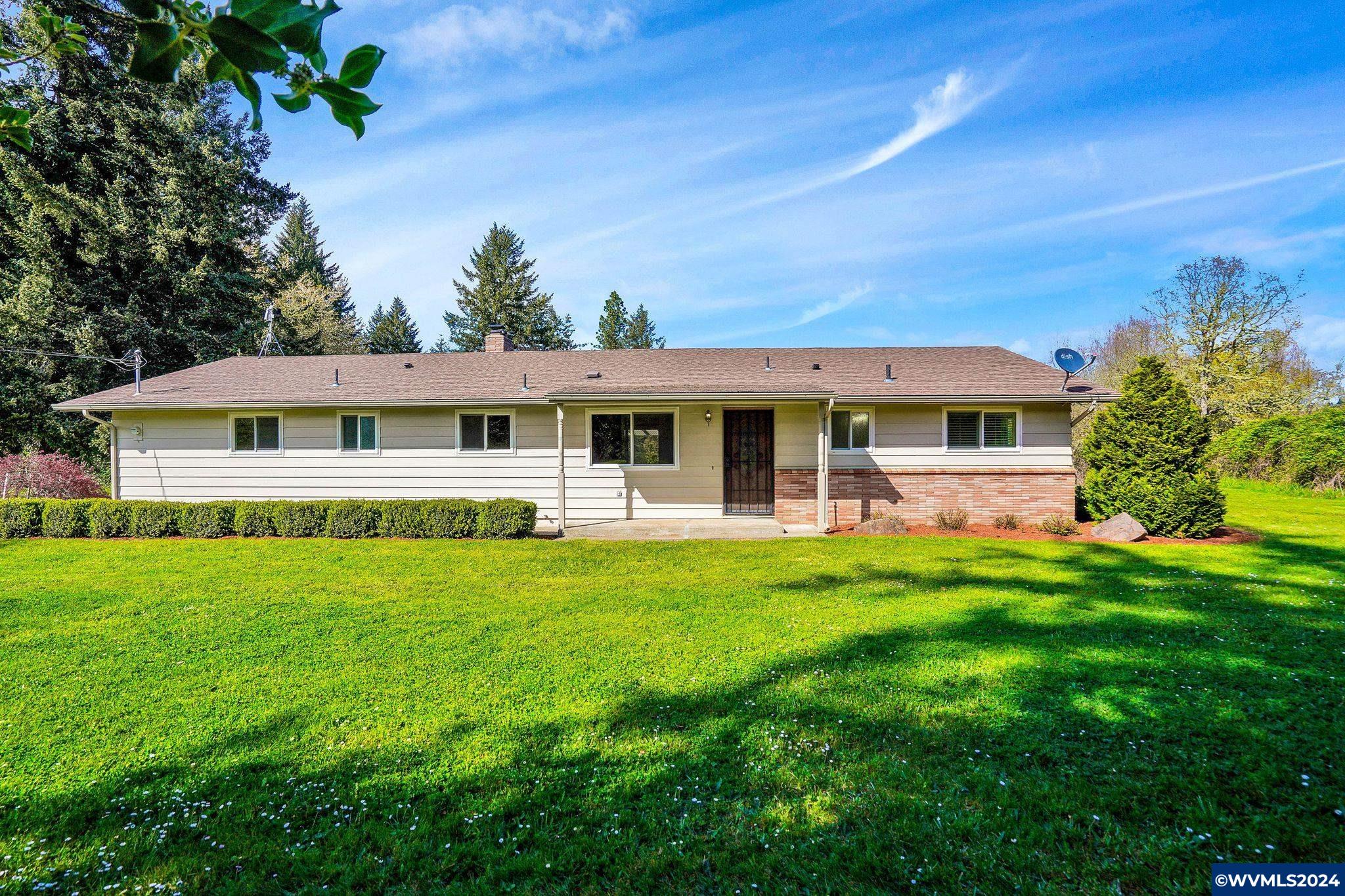 33522 Totem Pole Road Lebanon, OR 97355 - Photo 1 of 42 Gallery Image 1
