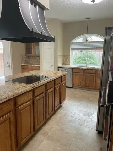 $3,350 | 51 Rush Haven Drive, The Woodlands, TX 77381