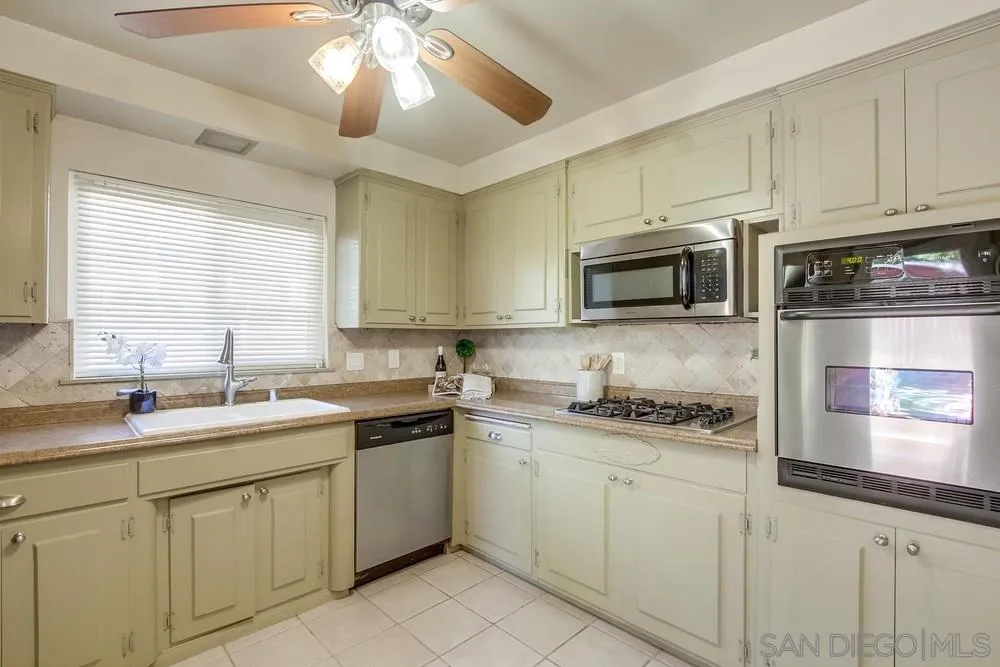 1946 Willis Road El Cajon, CA 92020 - Photo 14 of 25 Gallery Image 14