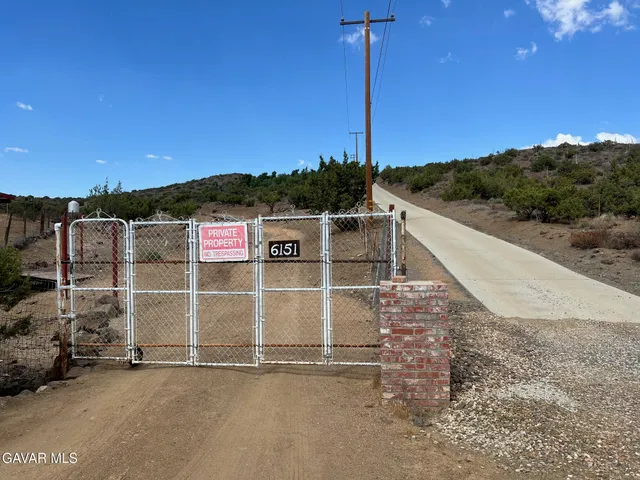 $699,996 | 6151 Hubbard Road, Acton, CA 93510