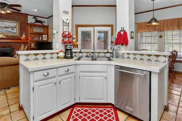 $609,999 | 216 Sam Bass Road, Willow Park, TX 76087