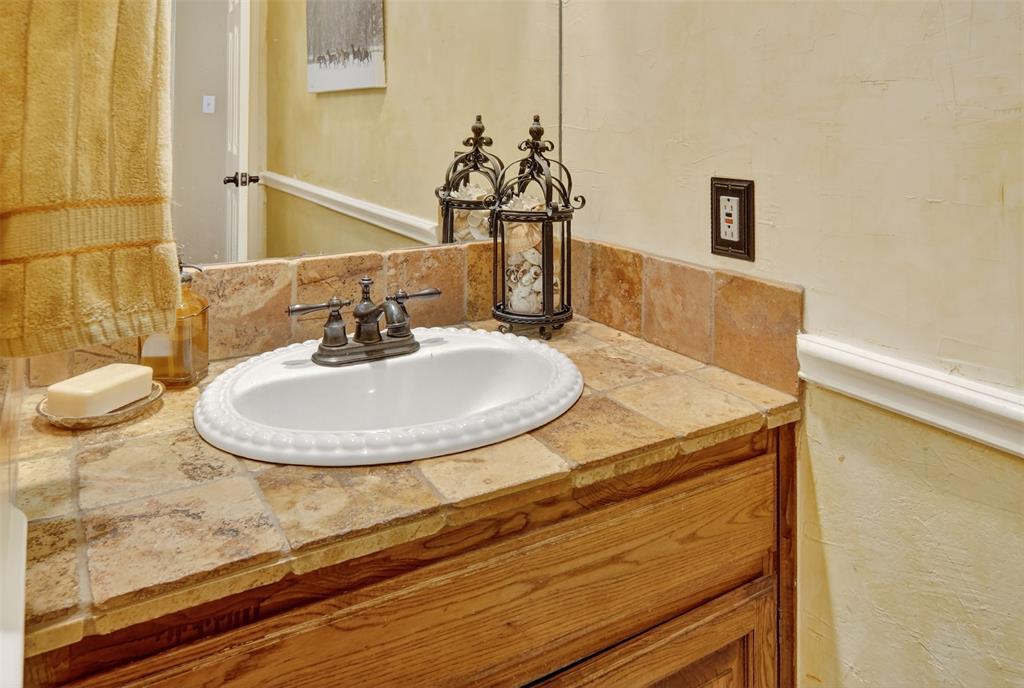 216 Sam Bass Road Willow Park, TX 76087 - Photo 24 of 34