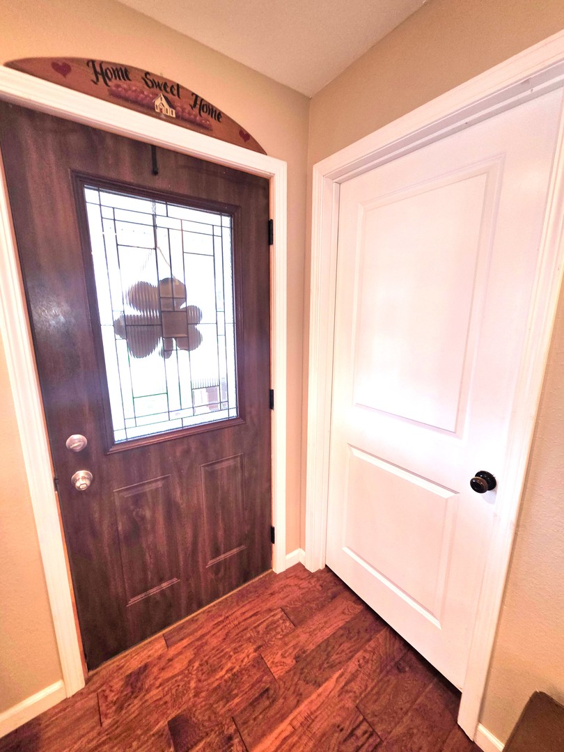 127 Flora Avenue Flora, IL 62839 - Photo 18 of 88 a bedroom with a bed and a window