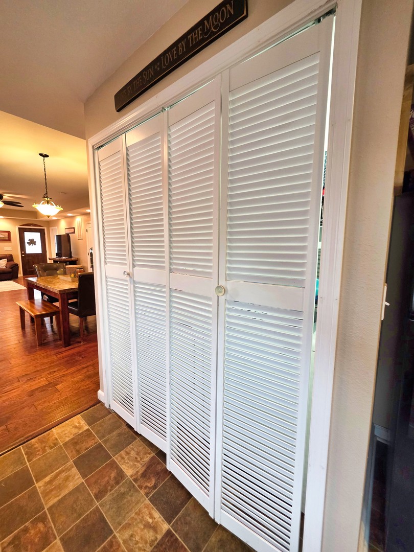 127 Flora Avenue Flora, IL 62839 - Photo 32 of 88 a view of a living room with a sink