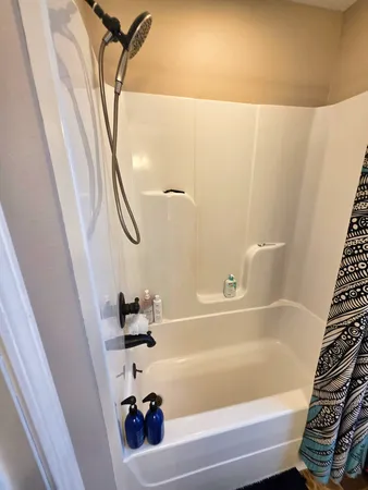 $149,900 | 127 Flora Avenue, Flora, IL 62839