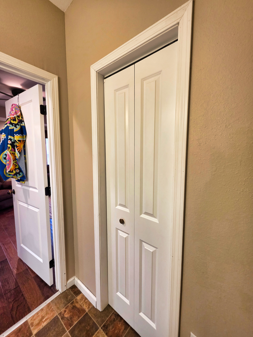 127 Flora Avenue Flora, IL 62839 - Photo 72 of 88 a view of a hallway with painted walls
