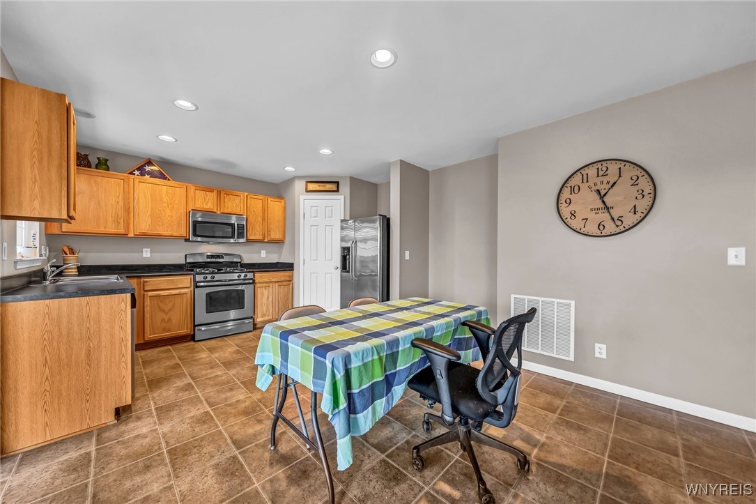 6260 Eckhardt Road, Unit 11 Hamburg, NY 14085 - Photo 12 of 50