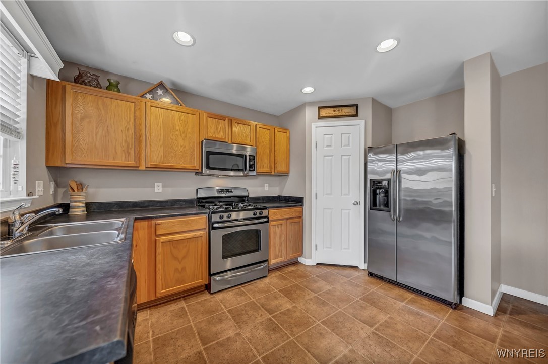 6260 Eckhardt Road, Unit 11 Hamburg, NY 14085 - Photo 13 of 50