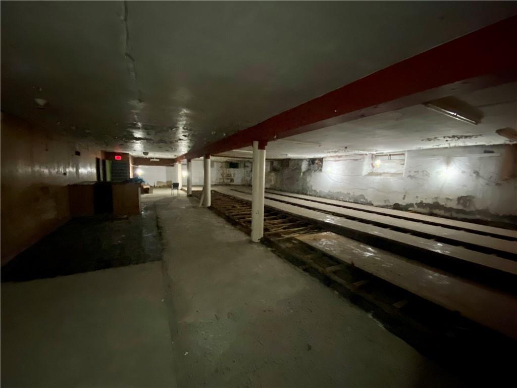 812 Concord Street Pittsburgh, PA 15212 - Photo 16 of 18 a view of an empty room with stairs