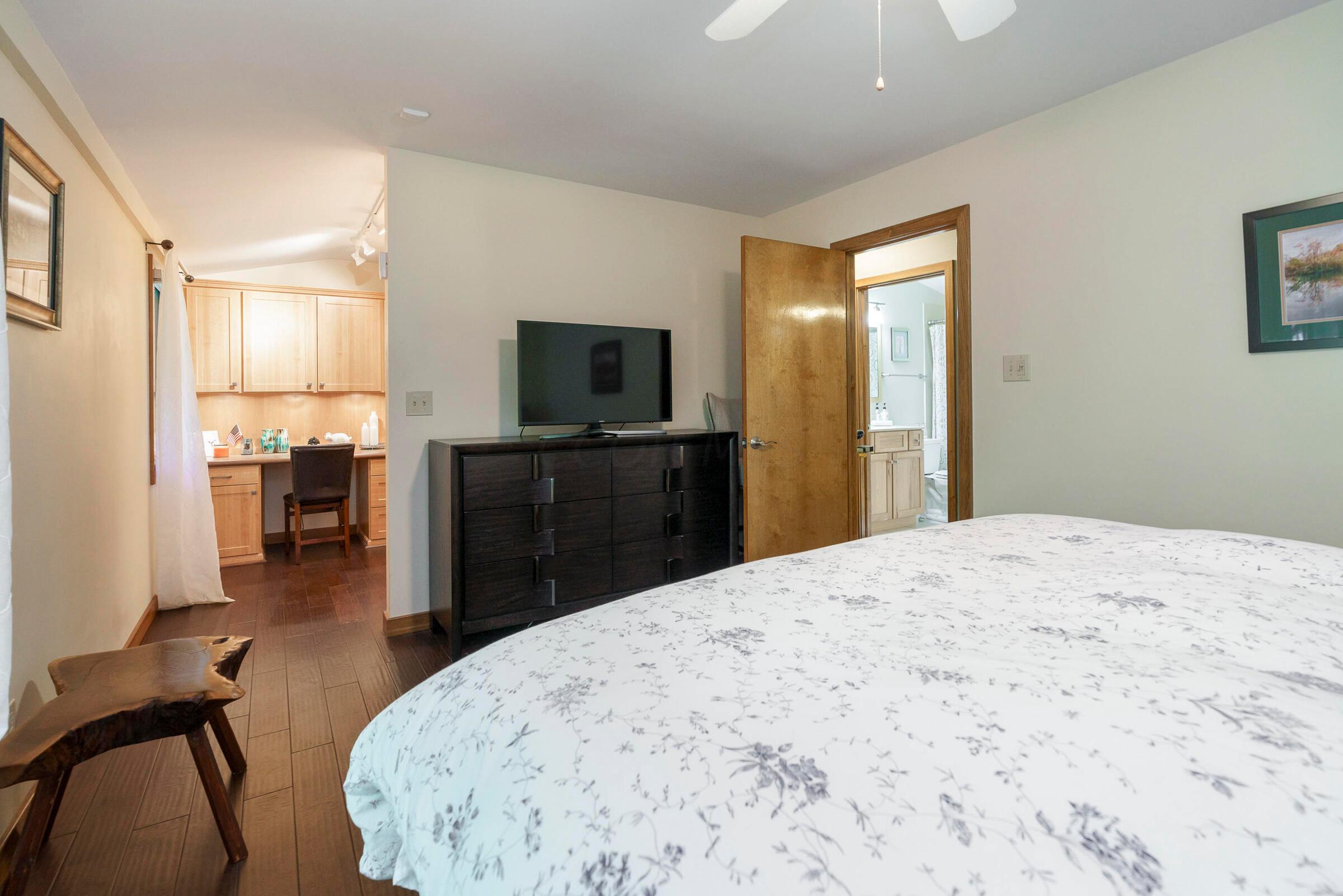4200 Dublin Road, Unit LOT 8 Columbus, OH 43221 - Photo 24 of 46 Bedroom 3