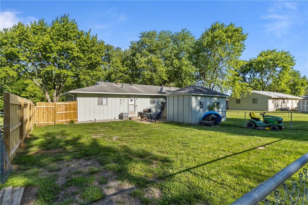 143 Southeast 411th Road Warrensburg, MO 64093 - Photo 18 of 30