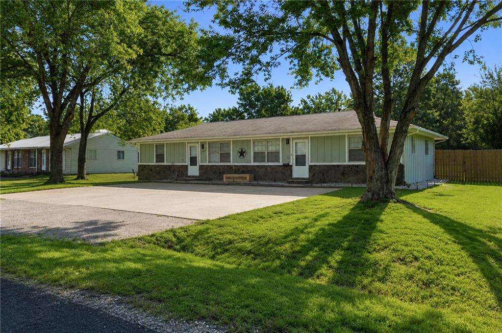 143 Southeast 411th Road Warrensburg, MO 64093 - Photo 3 of 30
