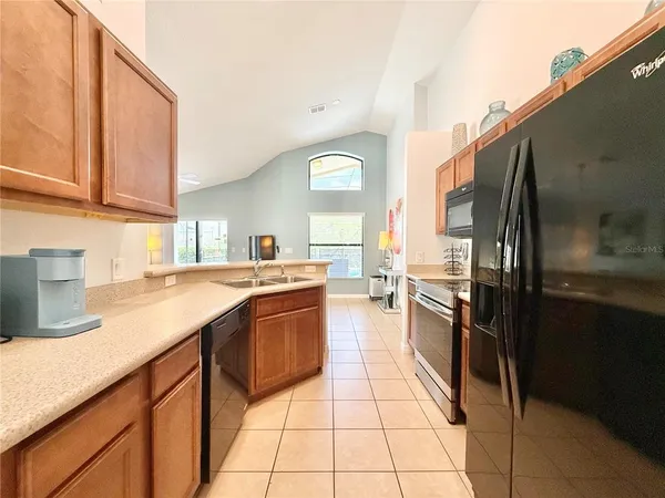 $2,700 | 2136 Victoria Drive, Davenport, FL 33837