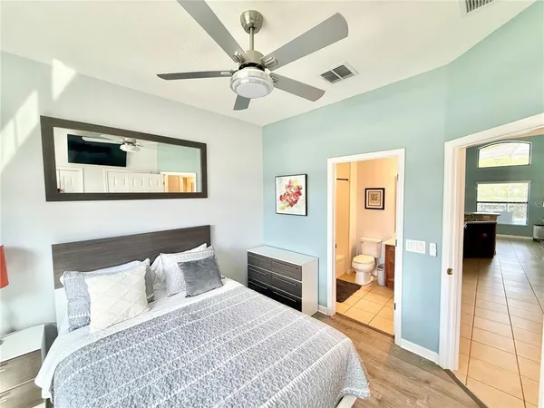 $2,700 | 2136 Victoria Drive, Davenport, FL 33837