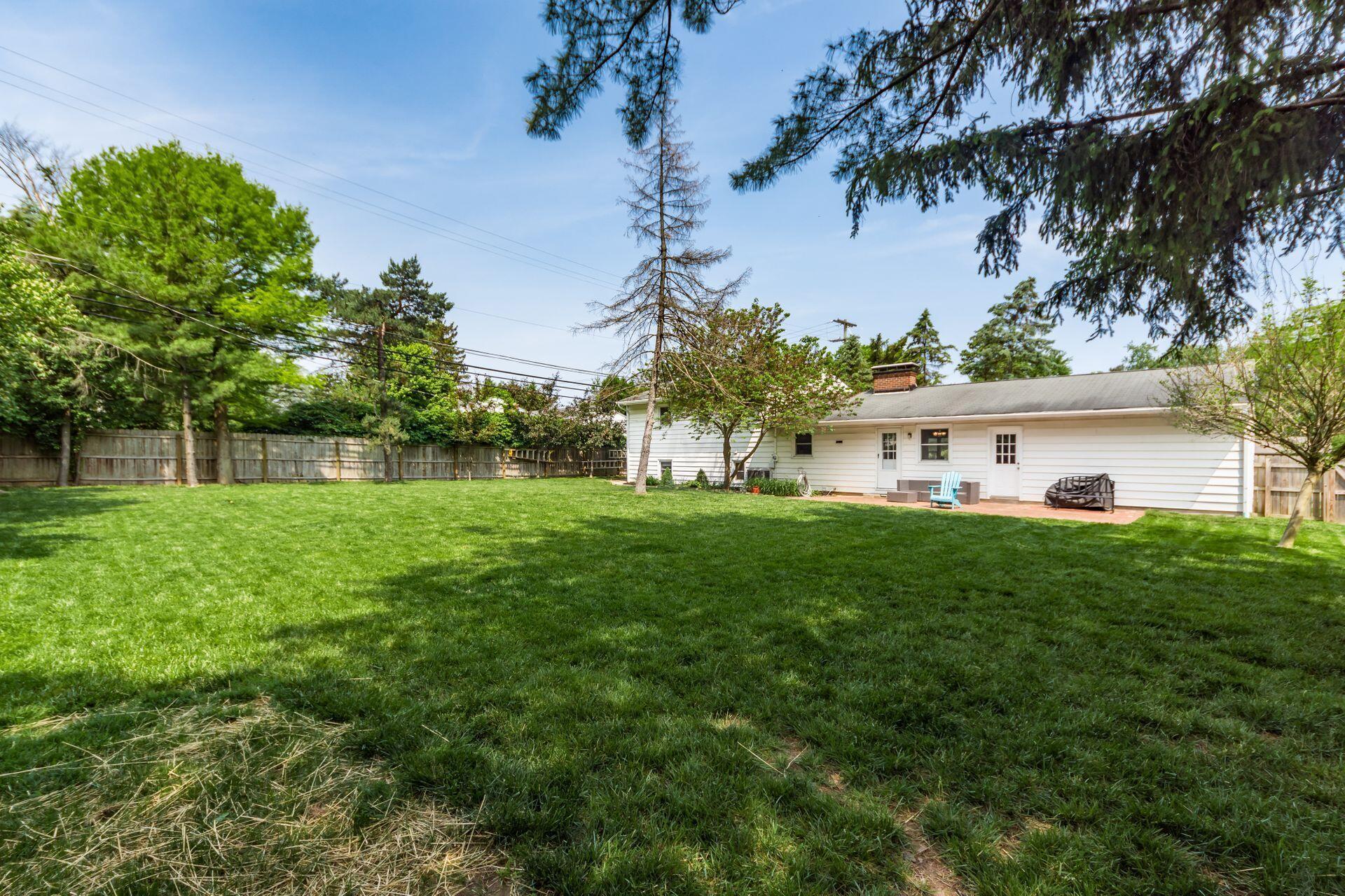 1527 Fishinger Road Columbus, OH 43221 - Photo 24 of 27 037_ac_M 1527 Fischinger092-2
