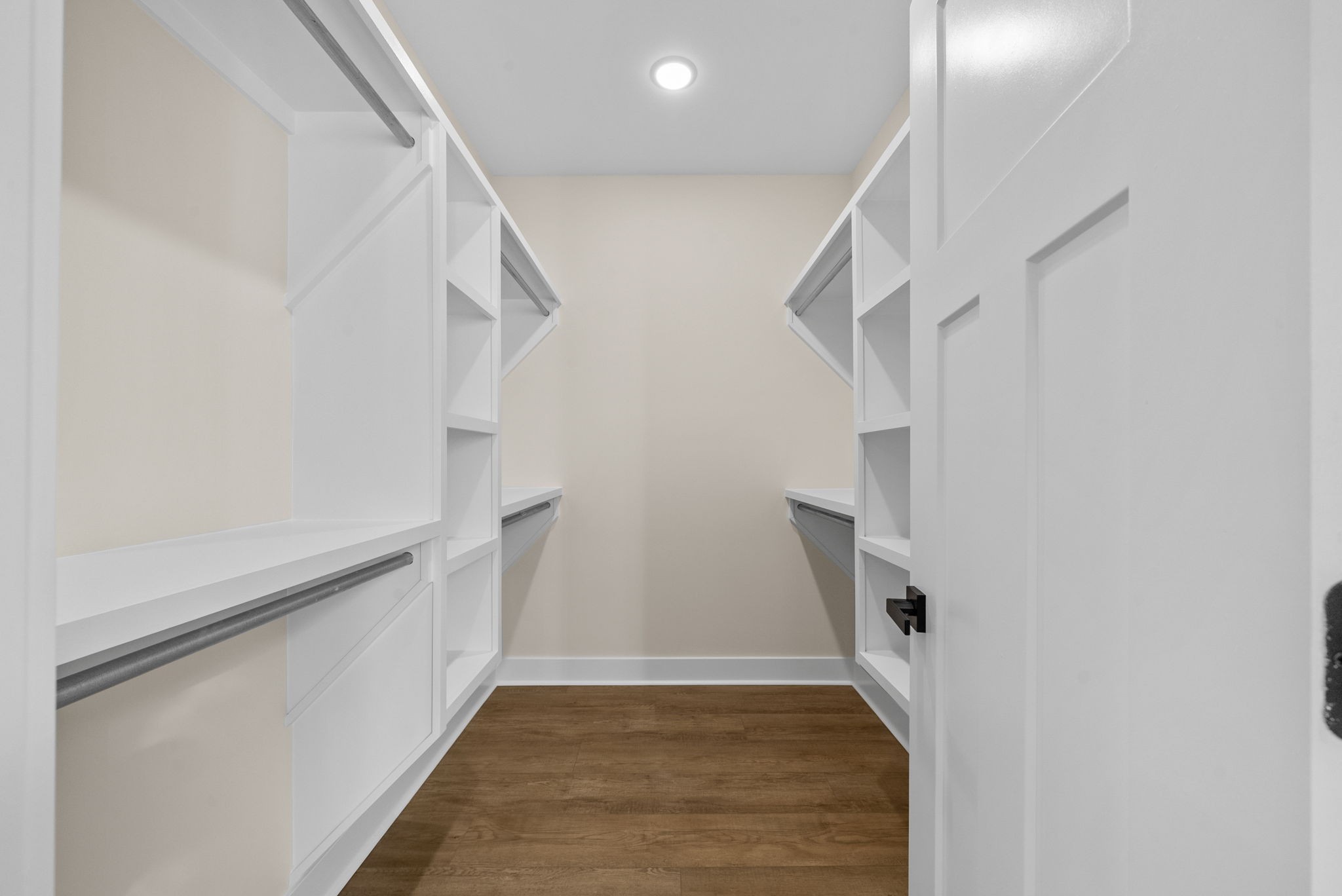 3860 Chapel Hill Road Clarksville, TN 37040 - Photo 22 of 38 a view of entryway with stairs