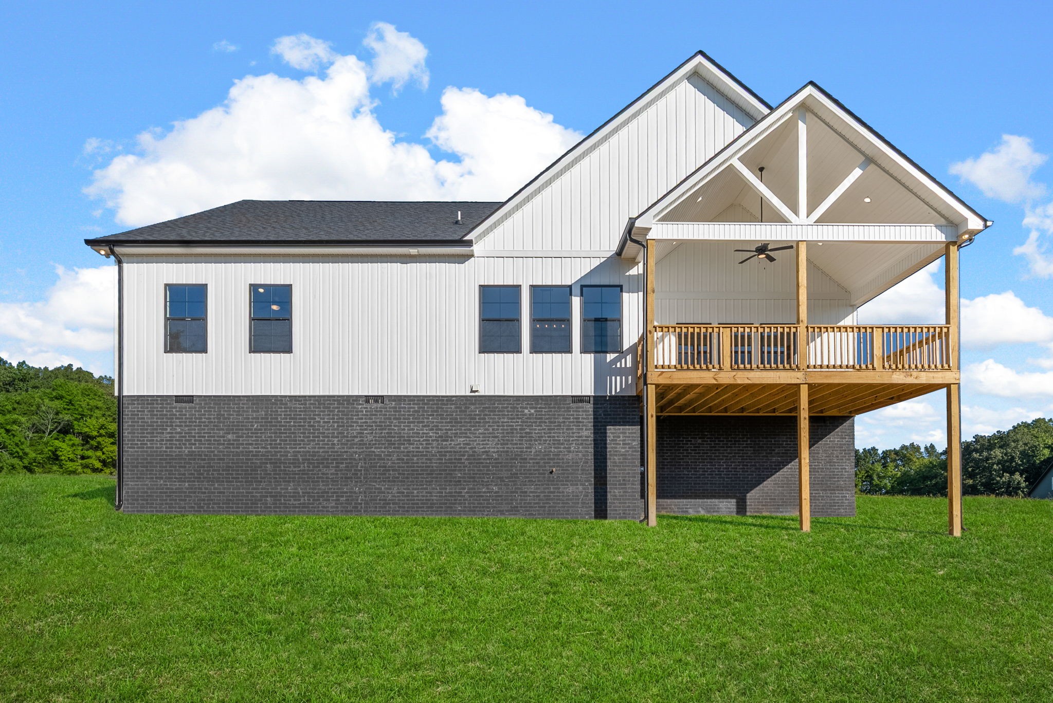 3860 Chapel Hill Road Clarksville, TN 37040 - Photo 37 of 38 a view of a house with a yard