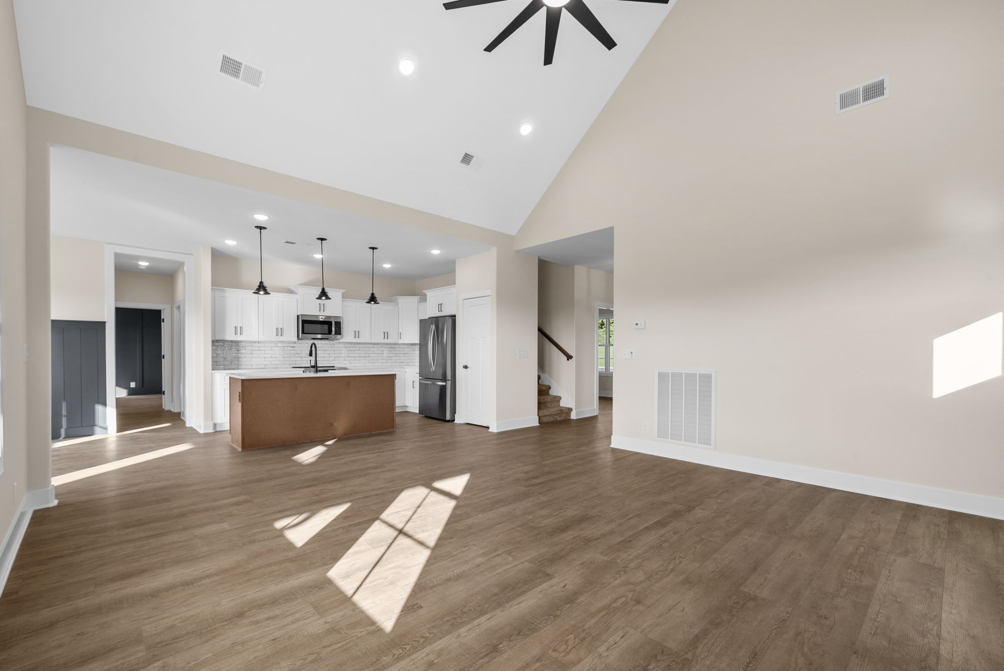 3860 Chapel Hill Road Clarksville, TN 37040 - Photo 5 of 38 a view of kitchen with furniture and a chandelier