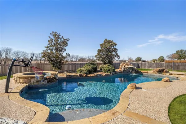 $579,900 | 9398 Blarney Stone Way, Forney, TX 75126