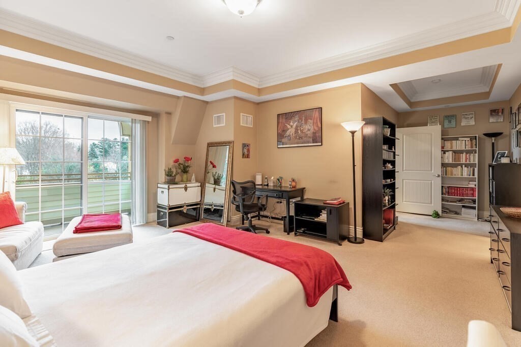 12 Russell Road, Unit 401 Wellesley, MA 02482 - Photo 20 of 27