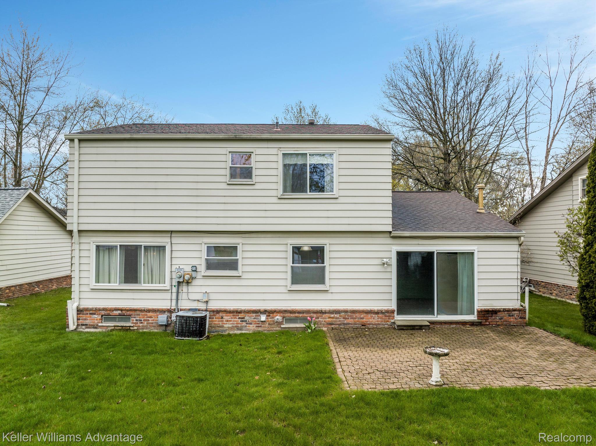 42526 Park Ridge Road Novi, MI 48375 - Photo 18 of 23 Rear of home
