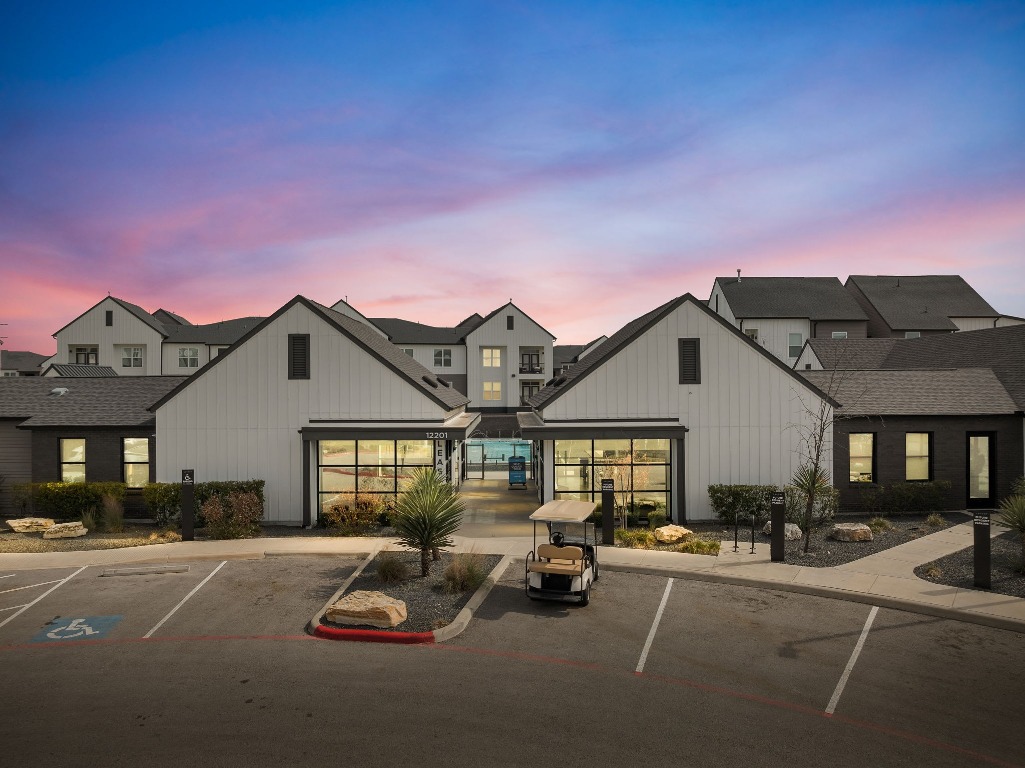 12201 Dessau Road, Unit 2205 Austin, TX 78754 - Photo 1 of 12 One Month Free on Select Units
Take advantage of this limited-time offer! Reach out to our team today for more details and to find your perfect unit!