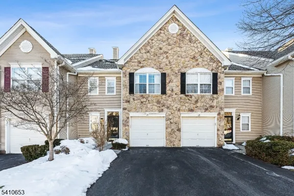 $715,000 | 21 Dorchester Drive, Bernards, NJ 07920