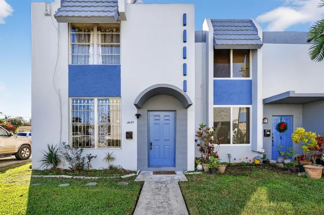 $174,900 | 14220 Northeast 3rd Court, Unit 10A, Miami, FL 33161