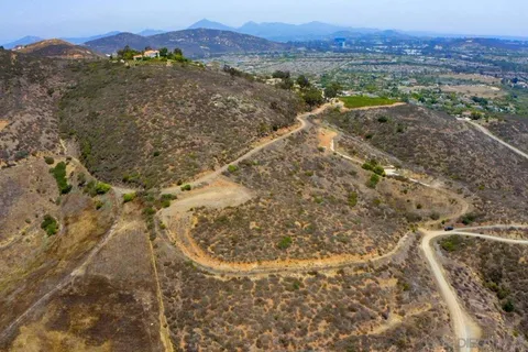 $1,880,000 | Camino Santa Fe, San Diego, CA 92127