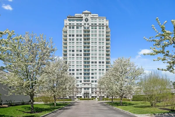 $1,049,000 | 1 Tower Drive, Unit 1806, Portsmouth, RI 02871