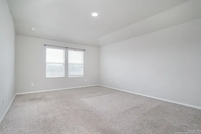 $2,000 | 1924 Heather Glen Drive, New Braunfels, TX 78130