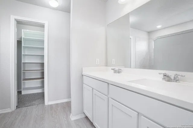 $2,000 | 1924 Heather Glen Drive, New Braunfels, TX 78130