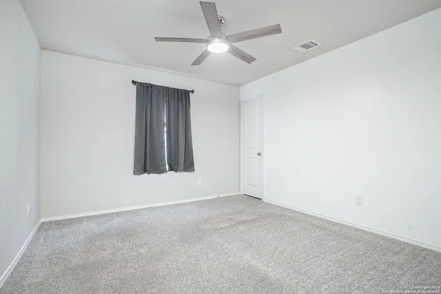 $2,000 | 1924 Heather Glen Drive, New Braunfels, TX 78130